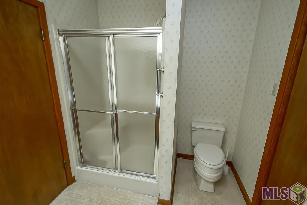 5669 Wye Road Lakeland, LA 70752 - Photo 16 of 24 Primary Bathroom