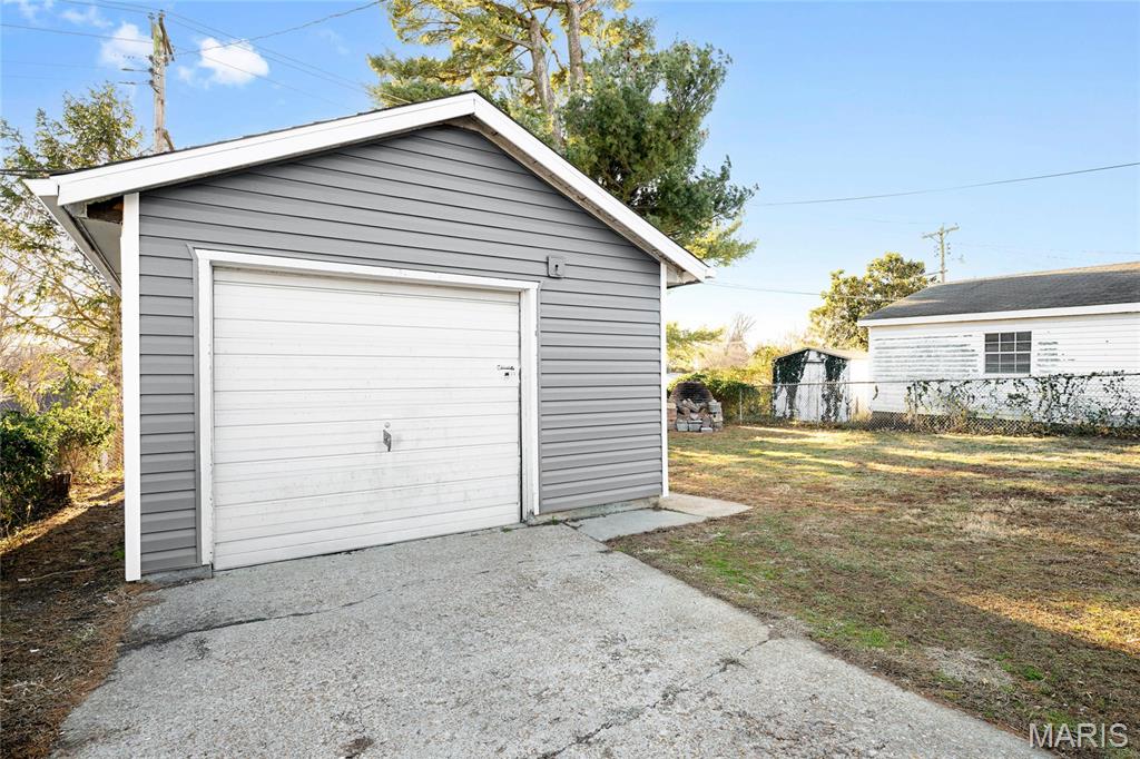 8014 Morgan Ford Road St. Louis, MO 63123 - Photo 21 of 24 Gallery Image 21