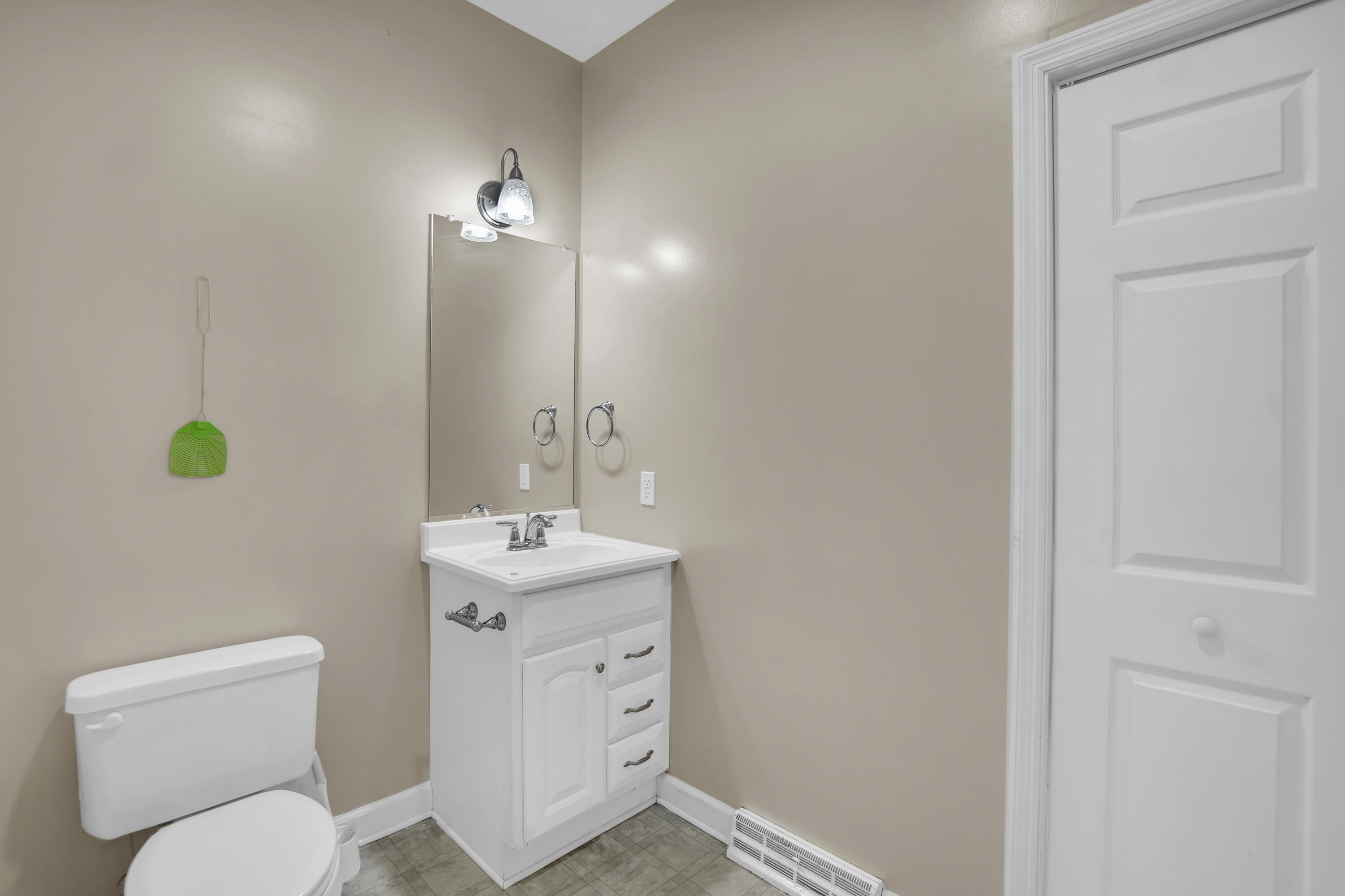8925 Greenwood Road Adams Run, SC 29426 - Photo 25 of 31 Bathroom