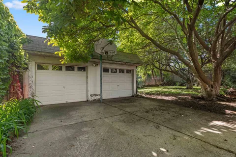 $899,900 | 51 Lexington Avenue, Bayonne, NJ 07002