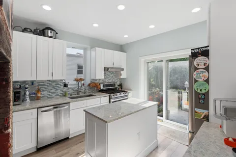$899,900 | 51 Lexington Avenue, Bayonne, NJ 07002