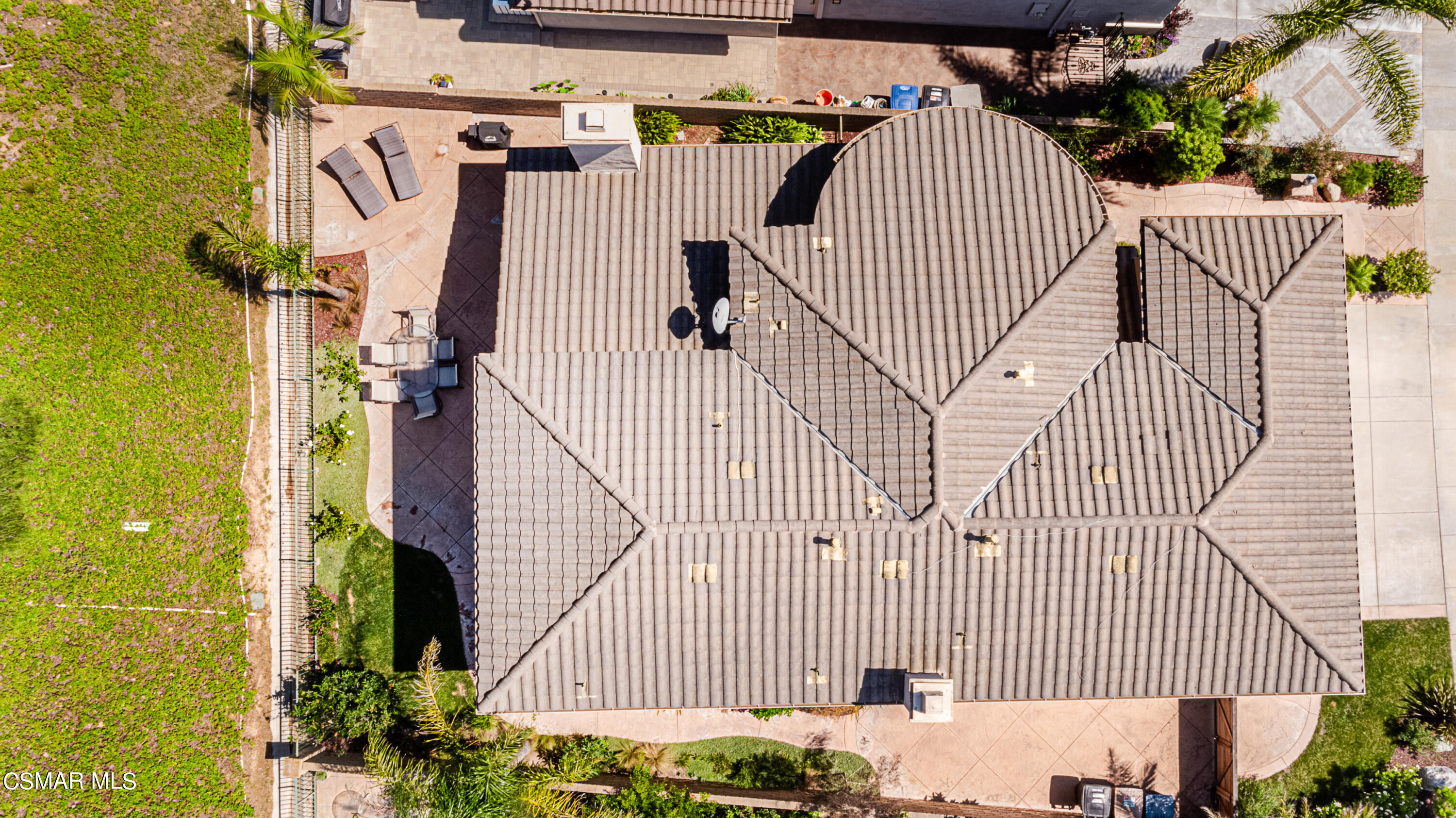 659 Corte Estrella Camarillo, CA 93010 - Photo 34 of 36 a view of entryway