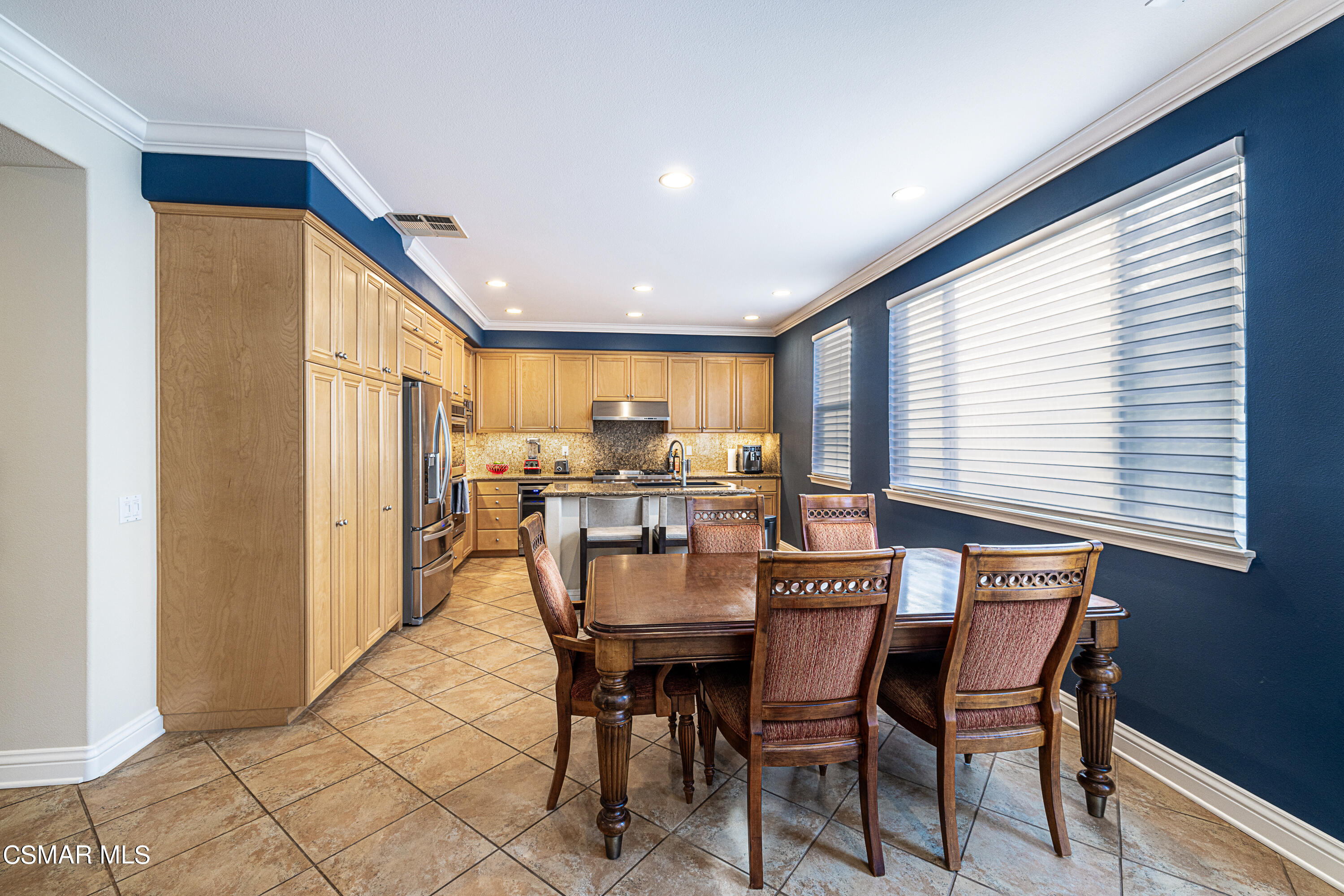 659 Corte Estrella Camarillo, CA 93010 - Photo 8 of 36 a dining room with furniture and window