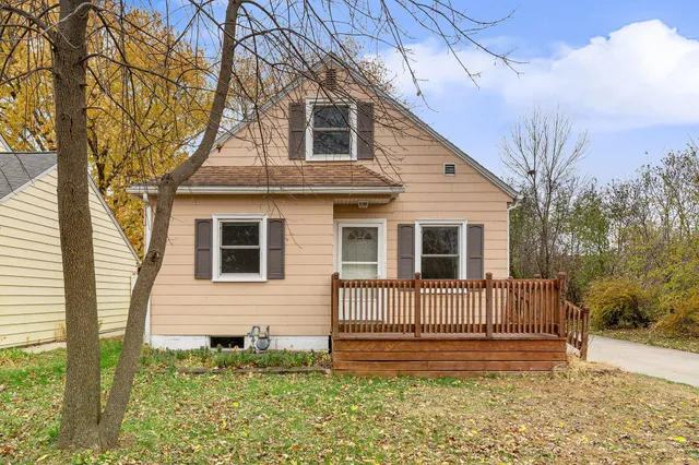 $164,900 | 1605 6th Street Southeast, Austin, MN 55912