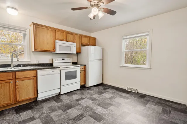 $164,900 | 1605 6th Street Southeast, Austin, MN 55912