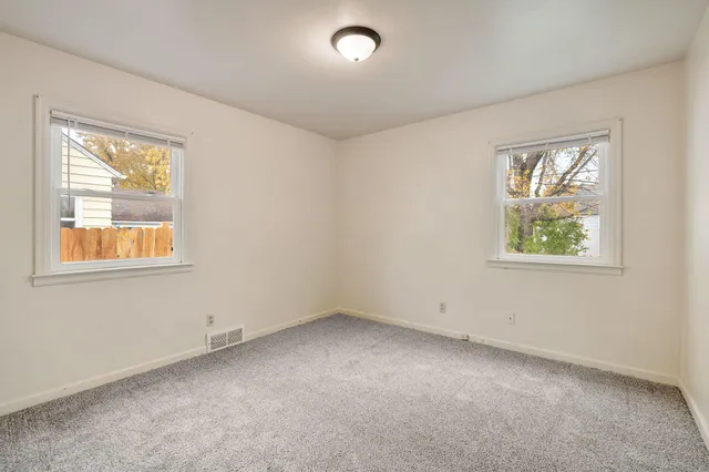 $164,900 | 1605 6th Street Southeast, Austin, MN 55912