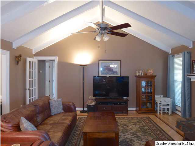 229 Tradewinds Circle Alabaster, AL 35007 - Photo 2 of 23