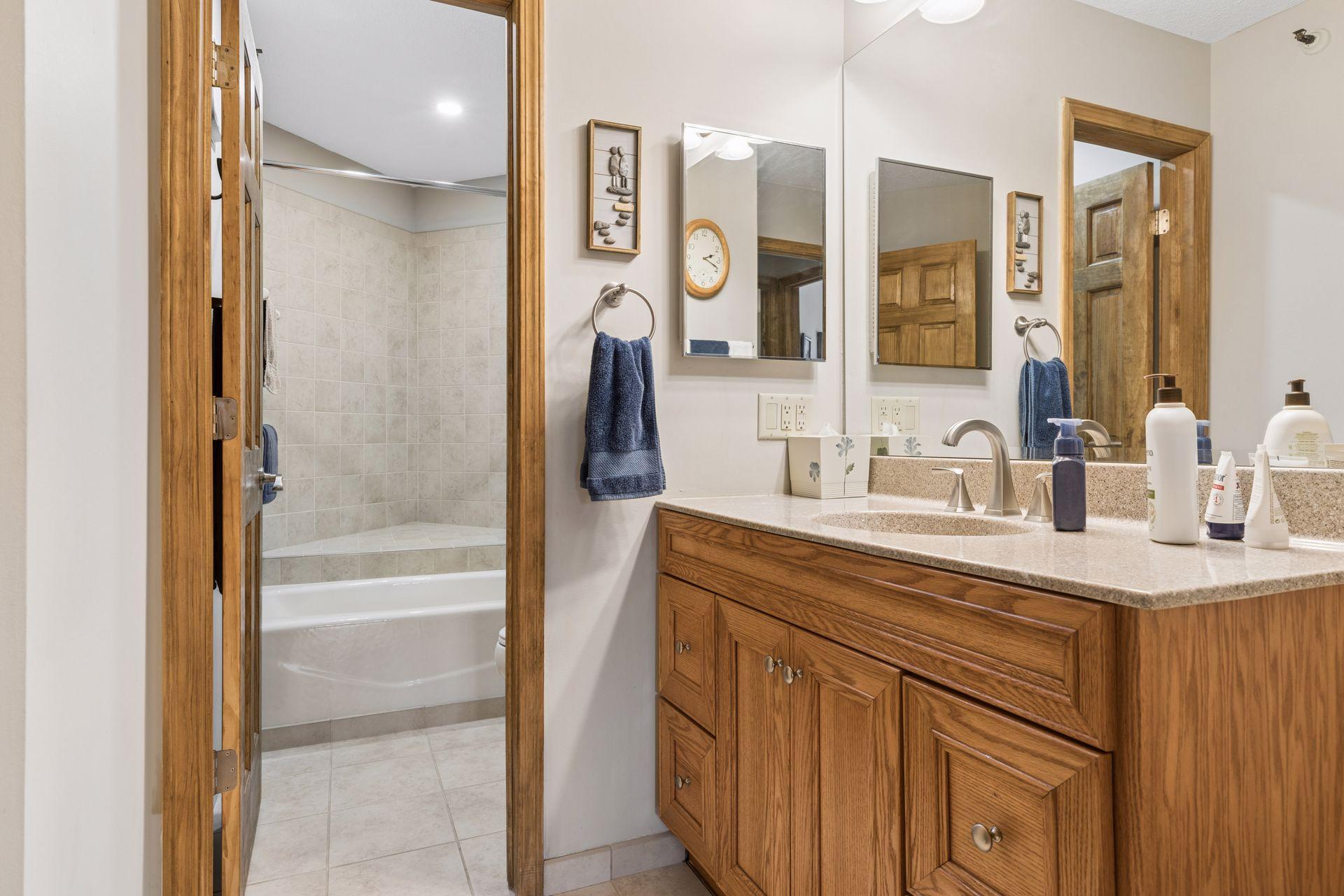 7635 Edinborough Way, Unit 5105 Minneapolis, MN 55435 - Photo 14 of 35