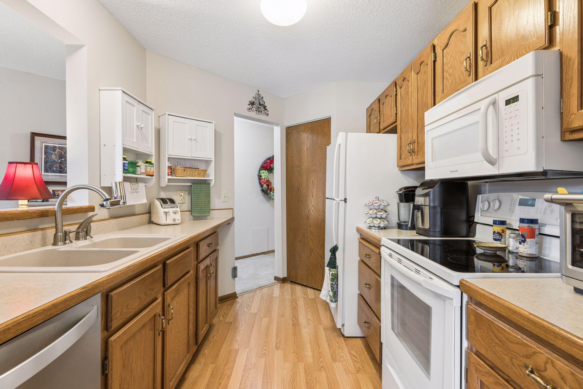 7635 Edinborough Way, Unit 5105 Minneapolis, MN 55435 - Photo 7 of 35