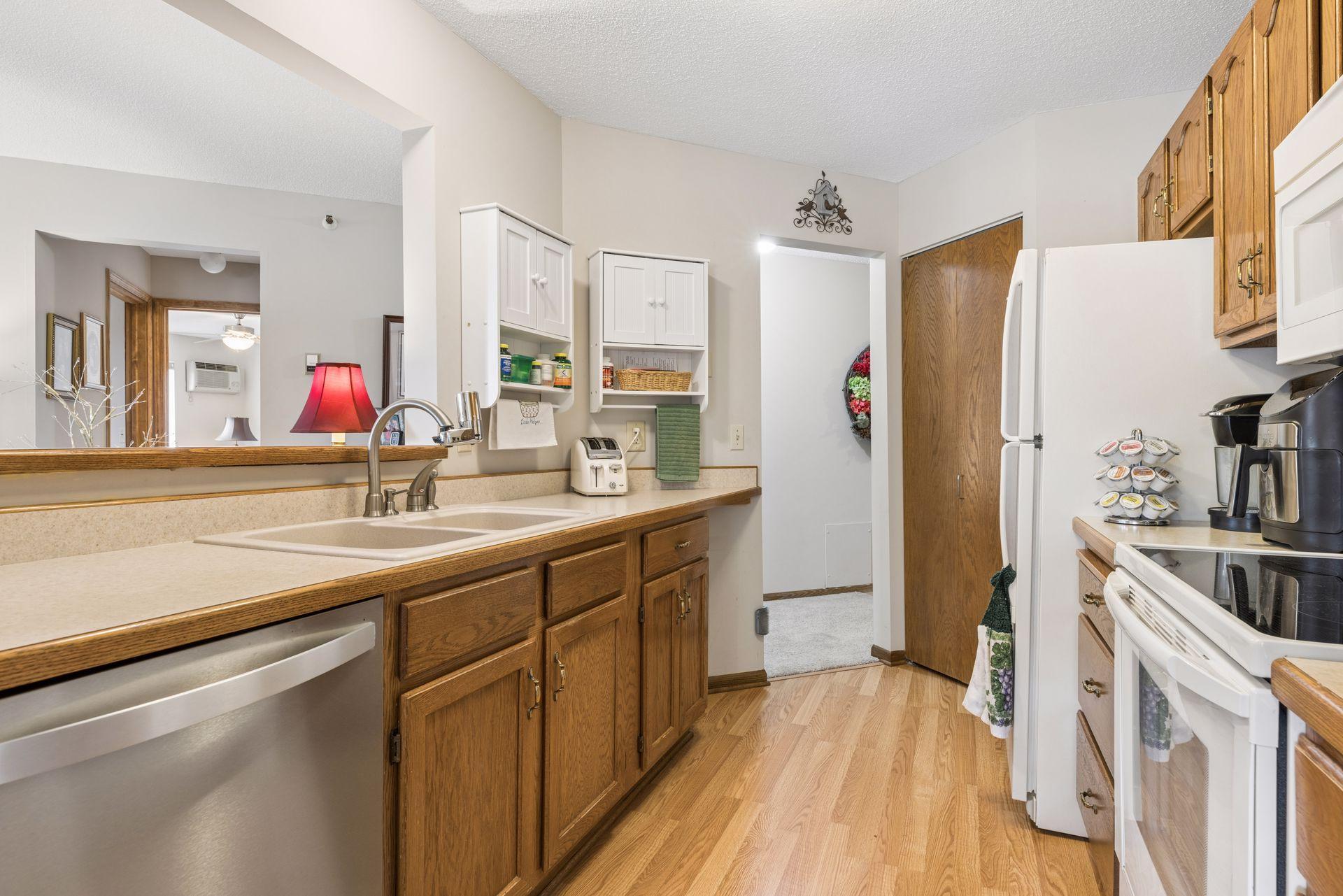 7635 Edinborough Way, Unit 5105 Minneapolis, MN 55435 - Photo 8 of 35