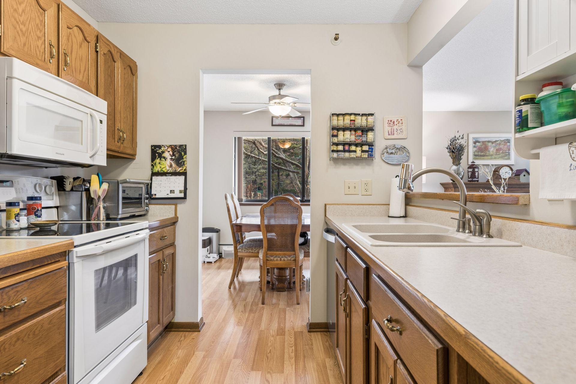 7635 Edinborough Way, Unit 5105 Minneapolis, MN 55435 - Photo 9 of 35