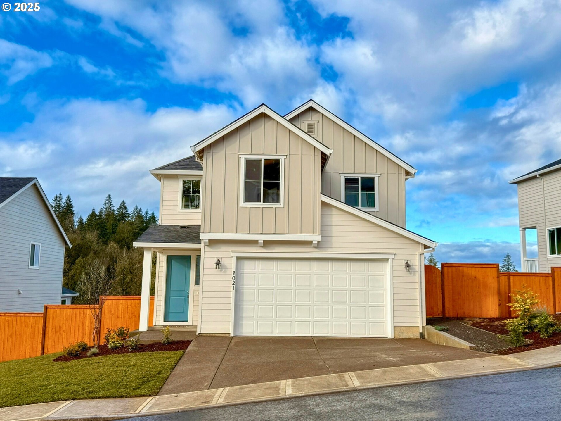 2021 Northeast Ridge Run Lane Estacada, OR 97023 - Photo 1 of 4 Gallery Image 1