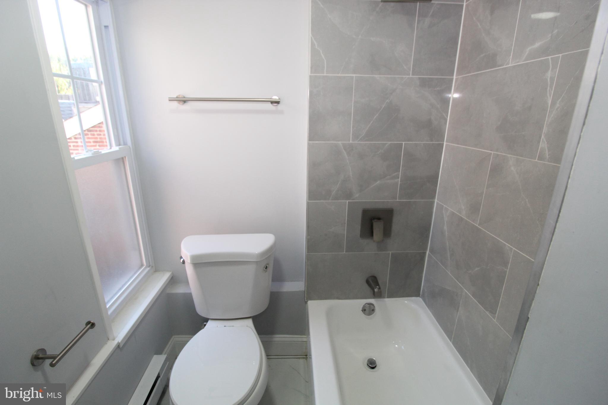 1017 Pine Street, Unit 3F Philadelphia, PA 19107 - Photo 15 of 19