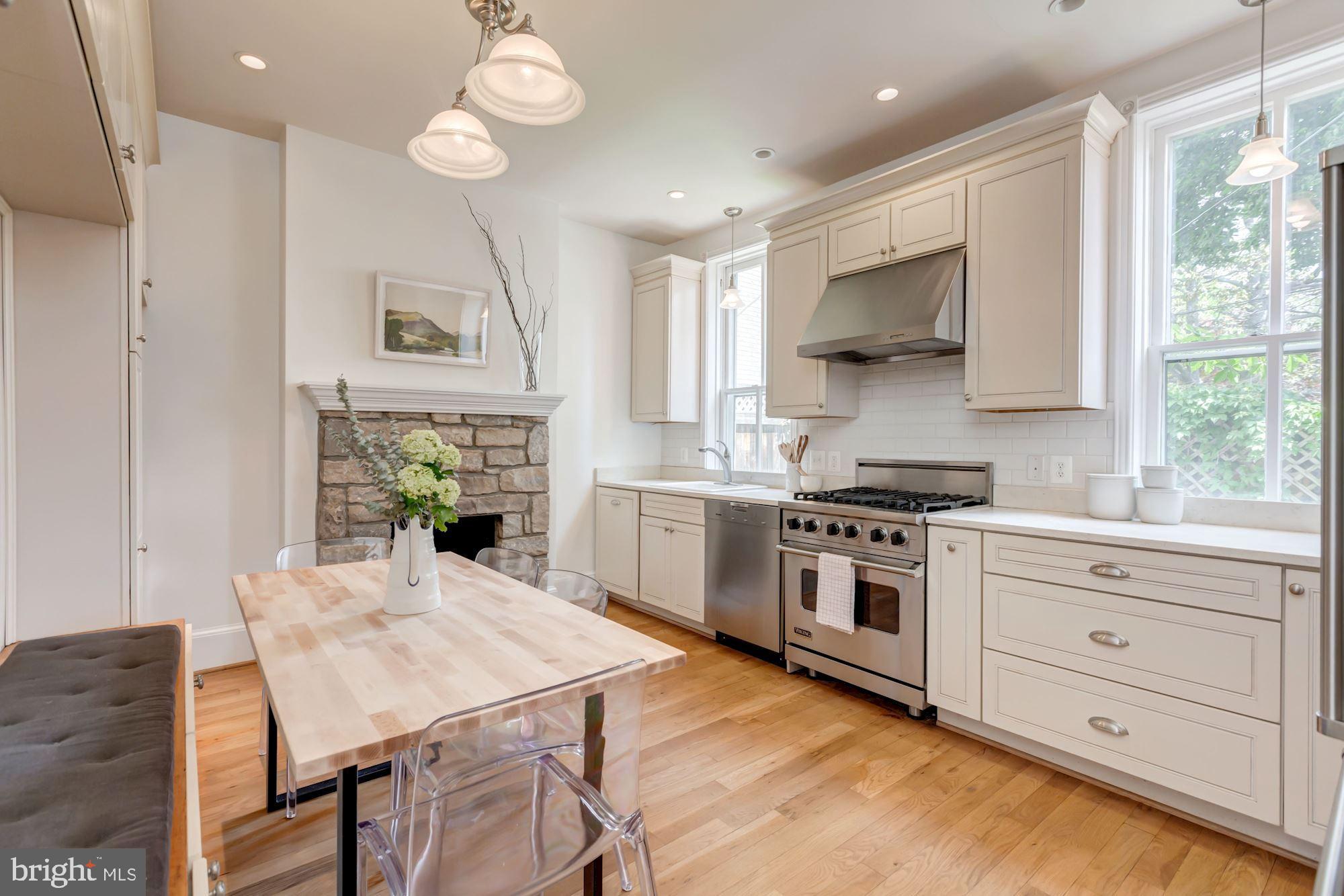 1409 33rd Street Northwest Washington, DC 20007 - Photo 5 of 14