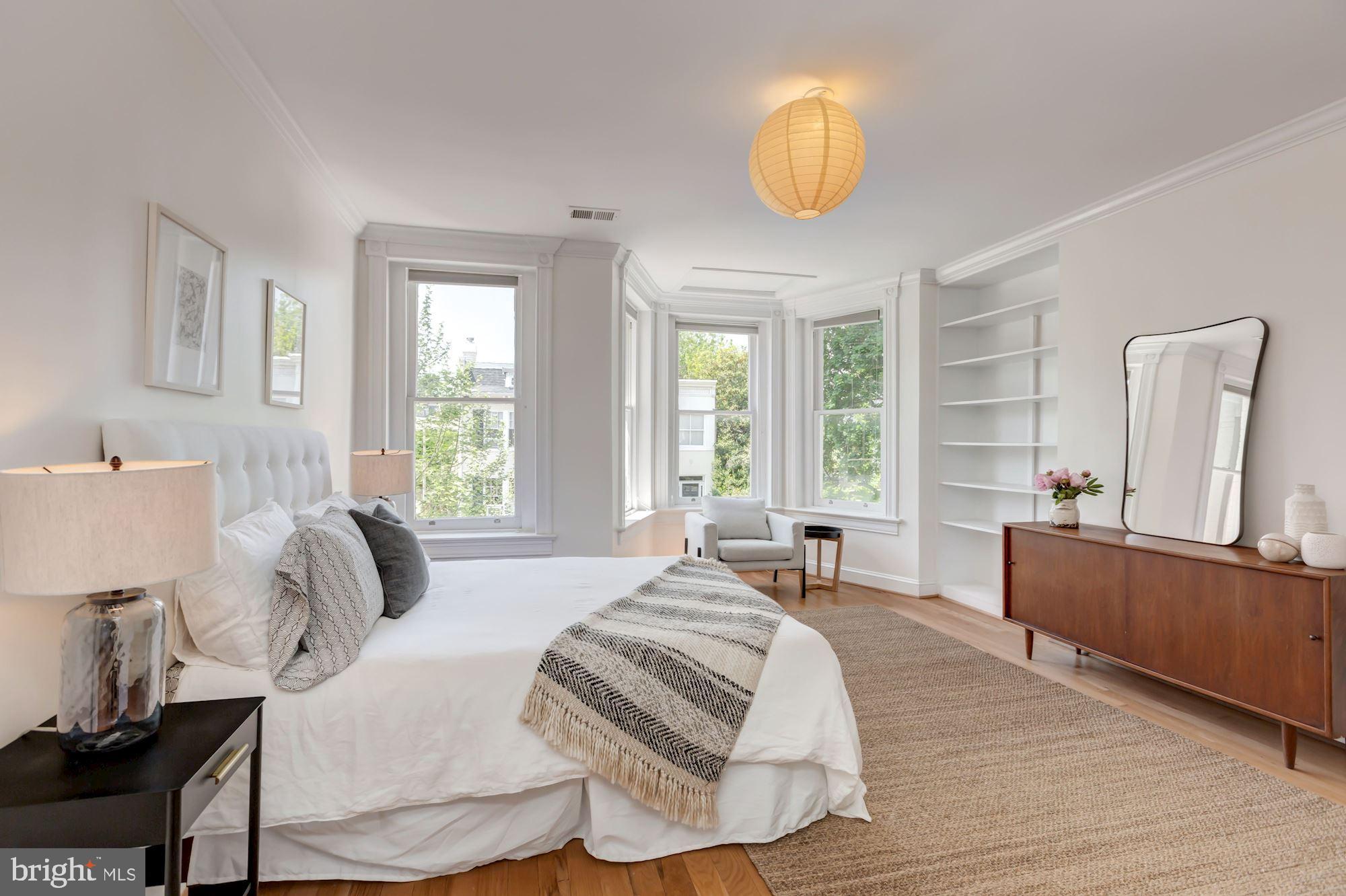 1409 33rd Street Northwest Washington, DC 20007 - Photo 8 of 14