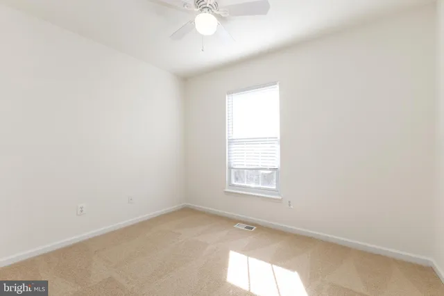 $2,695 | 4172 Ashmere Circle, Dumfries, VA 22025