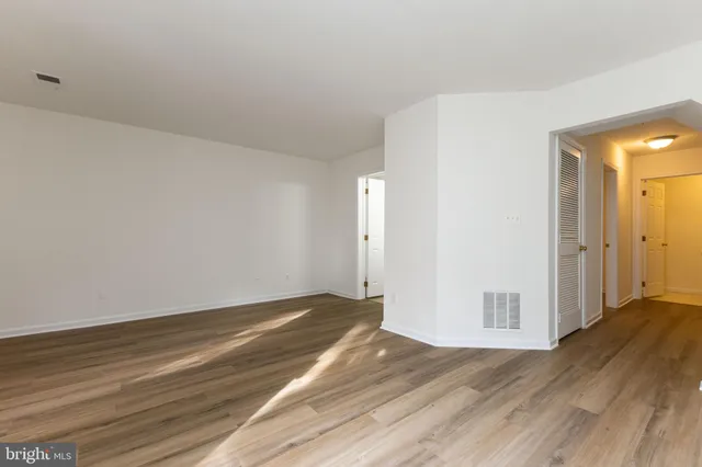 $2,695 | 4172 Ashmere Circle, Dumfries, VA 22025