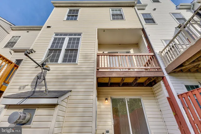 $2,695 | 4172 Ashmere Circle, Dumfries, VA 22025