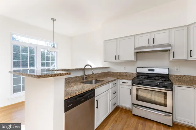 $2,695 | 4172 Ashmere Circle, Dumfries, VA 22025