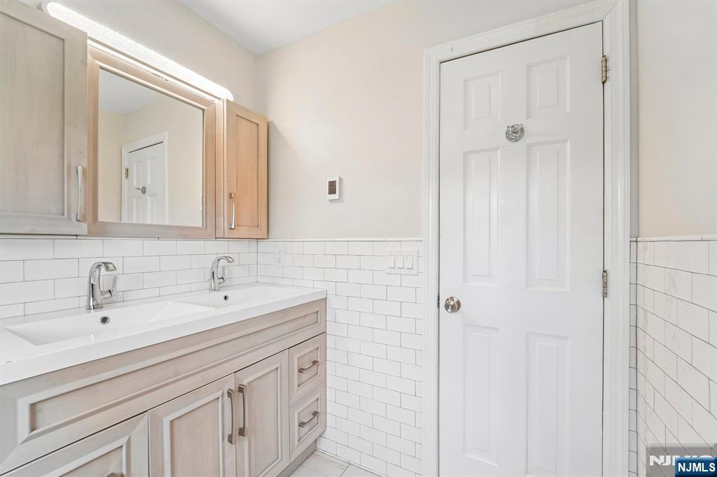 52 Stone Fence Road Oakland, NJ 07436 - Photo 18 of 31