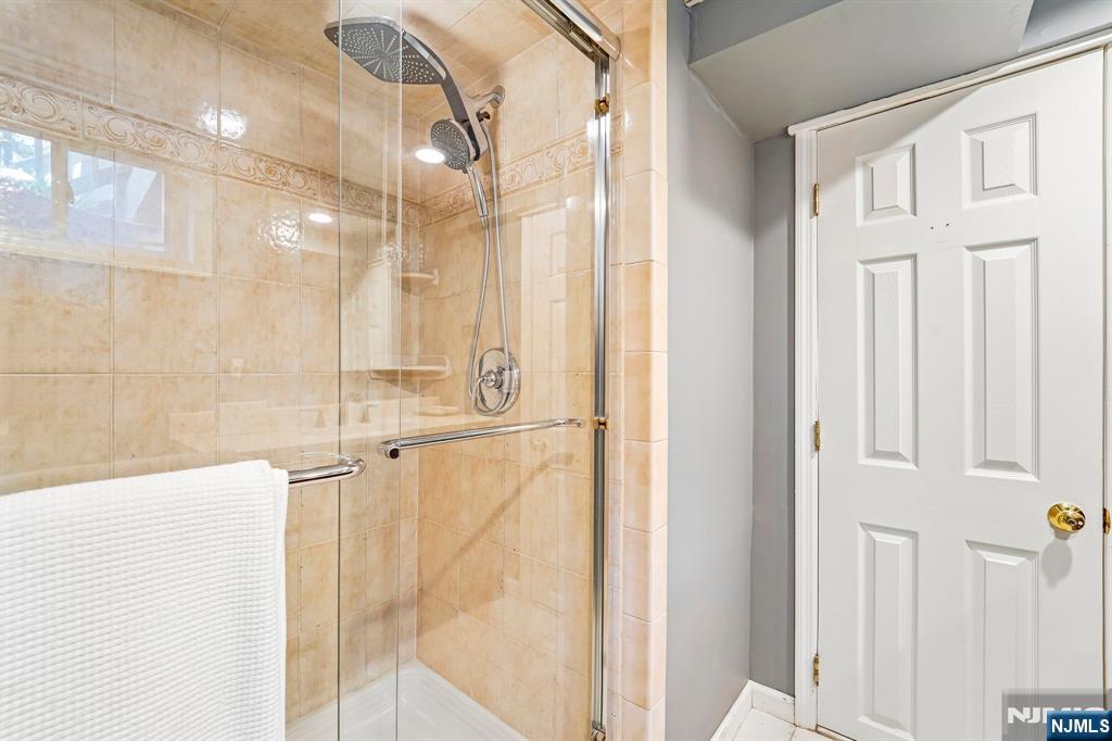 52 Stone Fence Road Oakland, NJ 07436 - Photo 23 of 31
