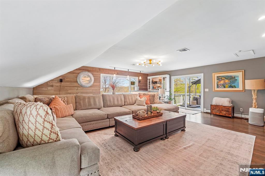 52 Stone Fence Road Oakland, NJ 07436 - Photo 10 of 31