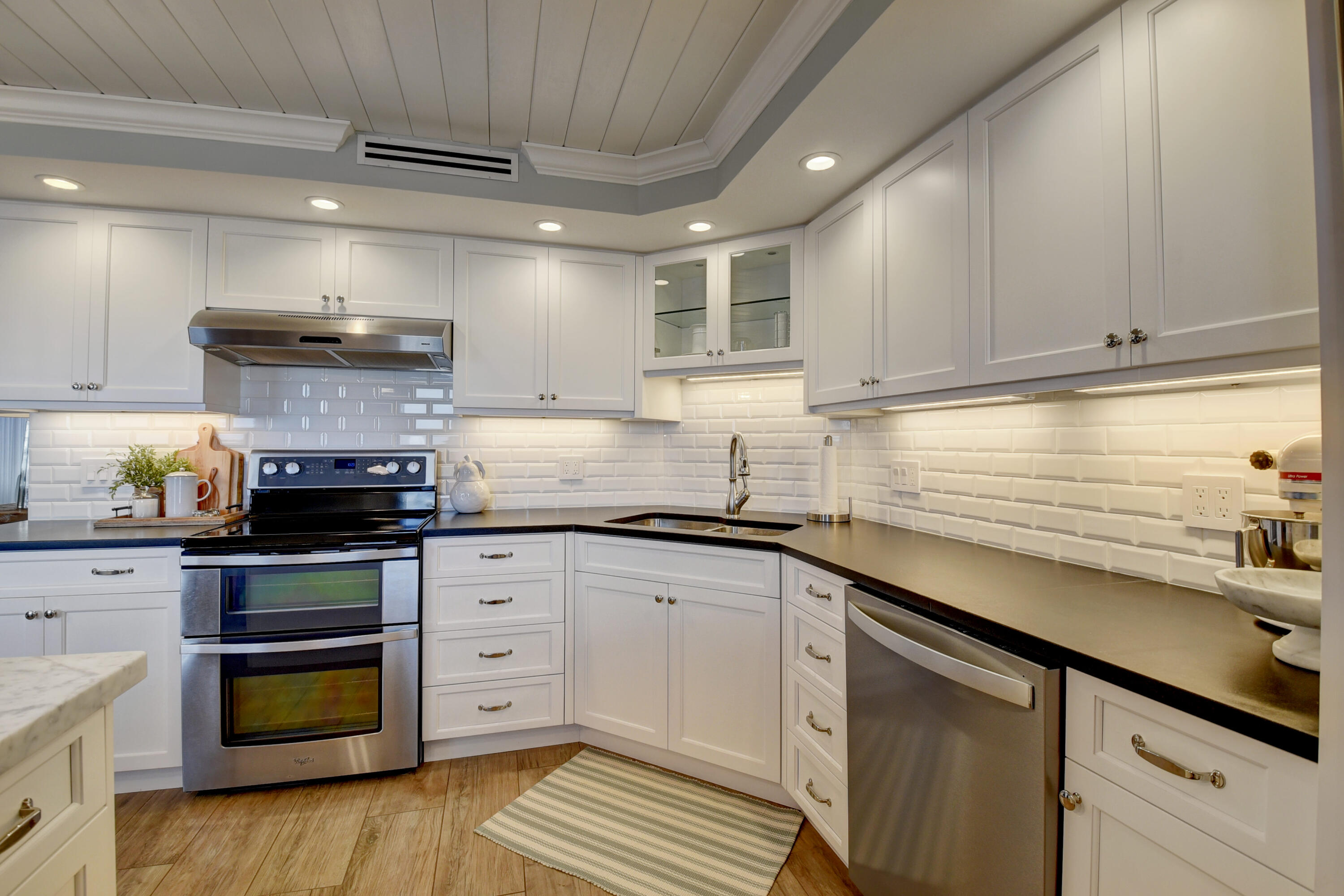 1 Harbourside Drive, Unit 3702 Delray Beach, FL 33483 - Photo 4 of 50 15_virtuals1 (15)