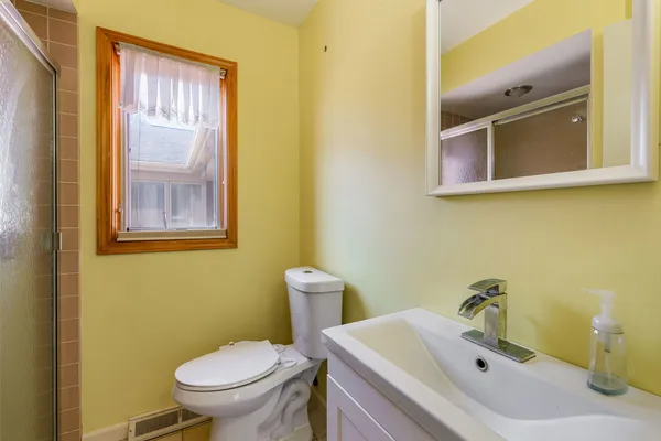 $950,000 | 1449 South Shore Court, Barrington, IL 60010