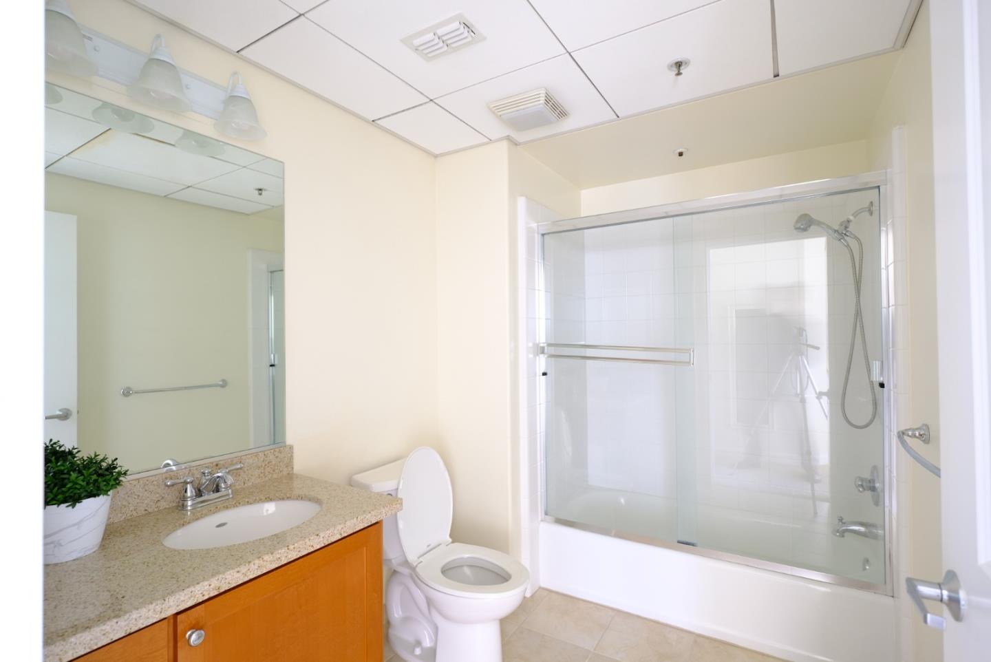 423 7th Street, Unit 901 Oakland, CA 94607 - Photo 12 of 13