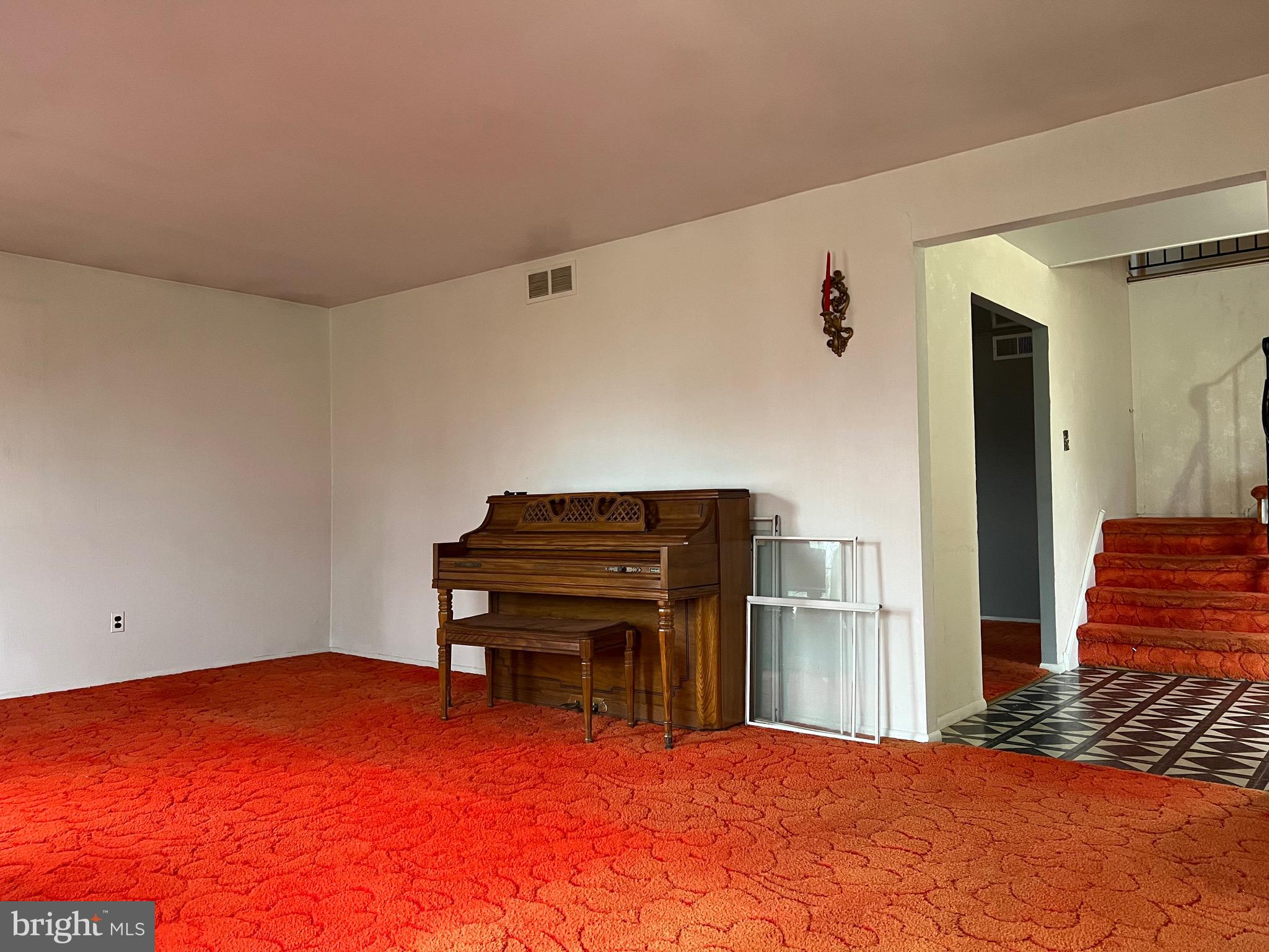 4 Stonebridge Road Cherry Hill, NJ 08003 - Photo 3 of 24 Living Room