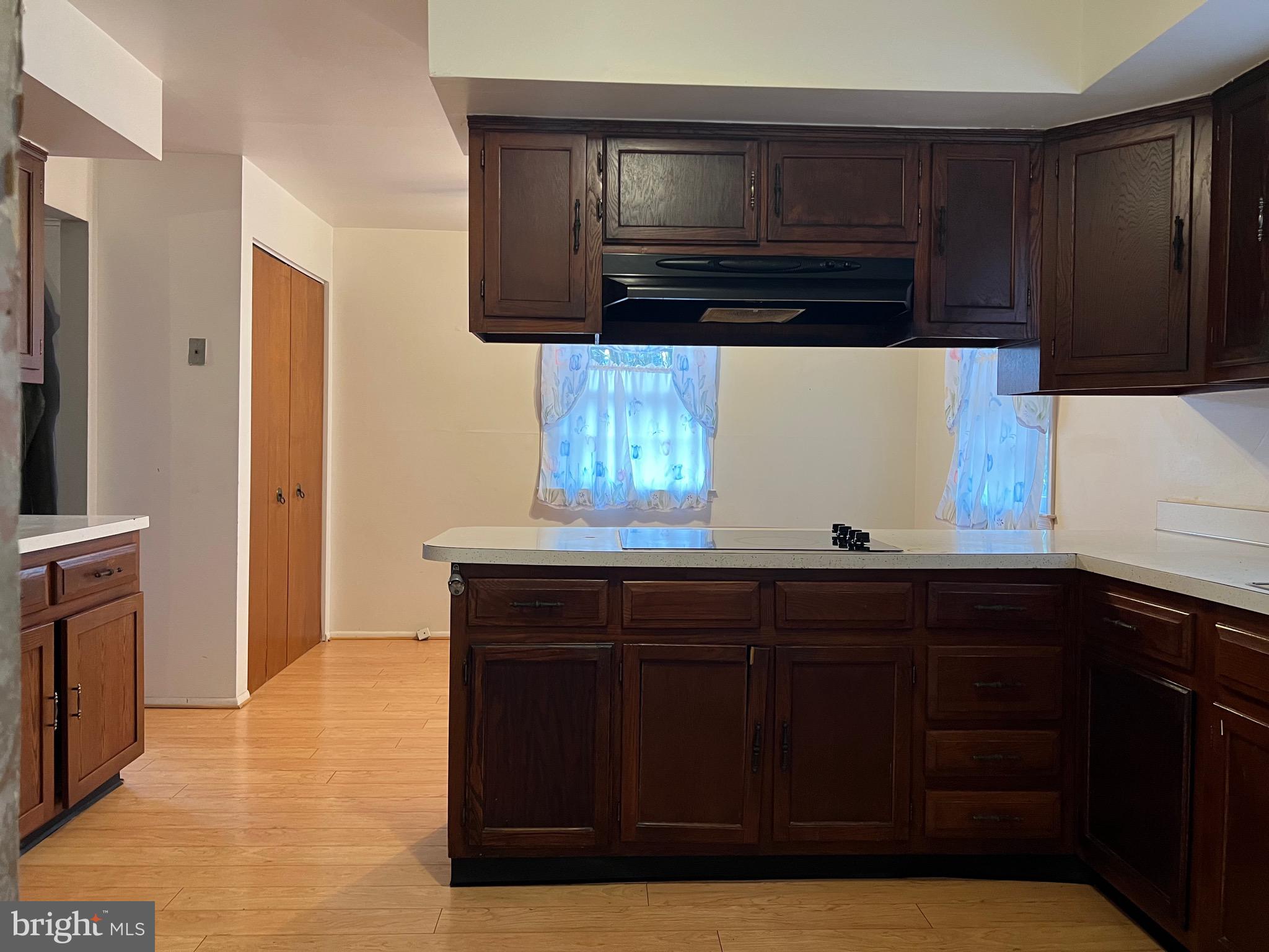 4 Stonebridge Road Cherry Hill, NJ 08003 - Photo 6 of 24 Eat-In Kitchen
