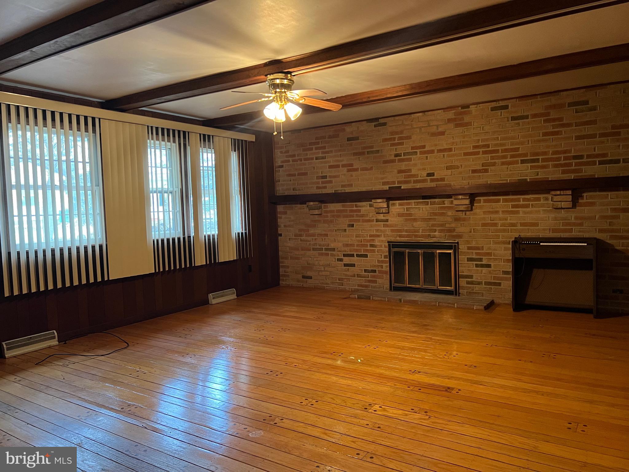 4 Stonebridge Road Cherry Hill, NJ 08003 - Photo 8 of 24 Family Room