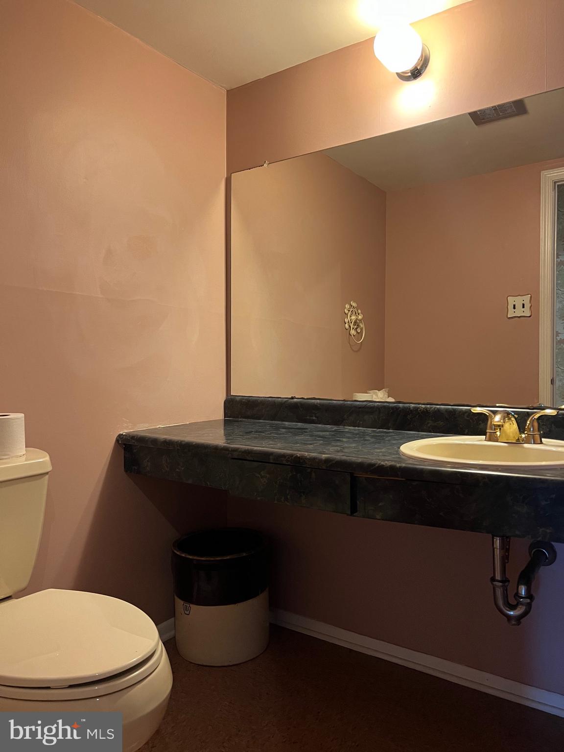 4 Stonebridge Road Cherry Hill, NJ 08003 - Photo 9 of 24 1st Floor Half Bathroom