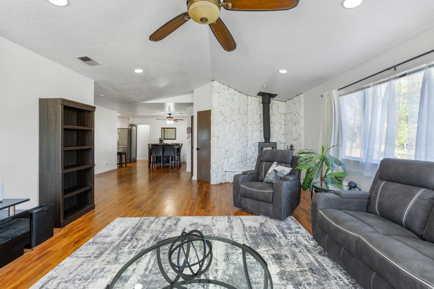 3525 East Forest Lake Road Acampo, CA 95220 - Photo 12 of 44