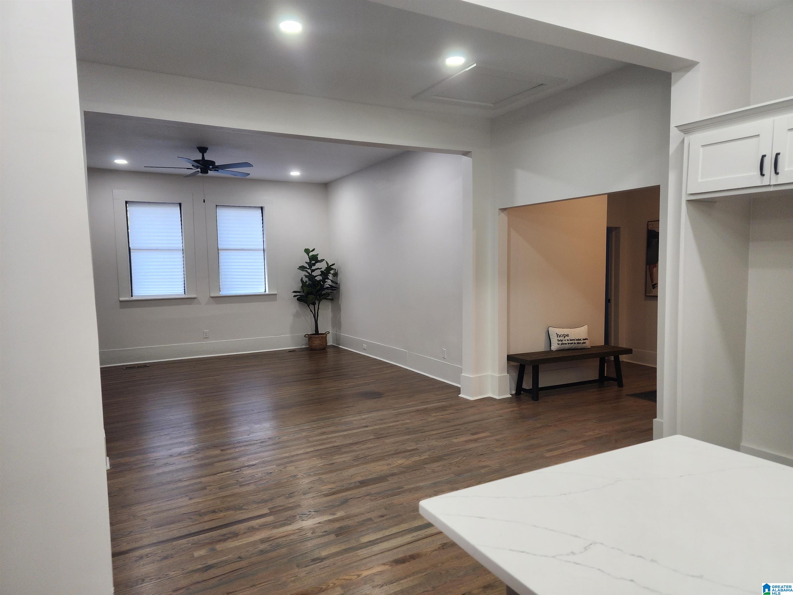 877 Goldwire Street Southwest Birmingham, AL 35211 - Photo 8 of 26