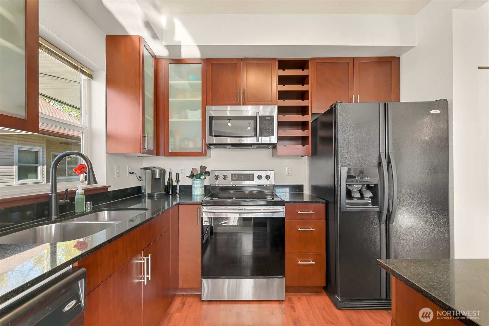 259 West Bakerview Road, Unit 402 Bellingham, WA 98226 - Photo 6 of 37 Gallery Image 6