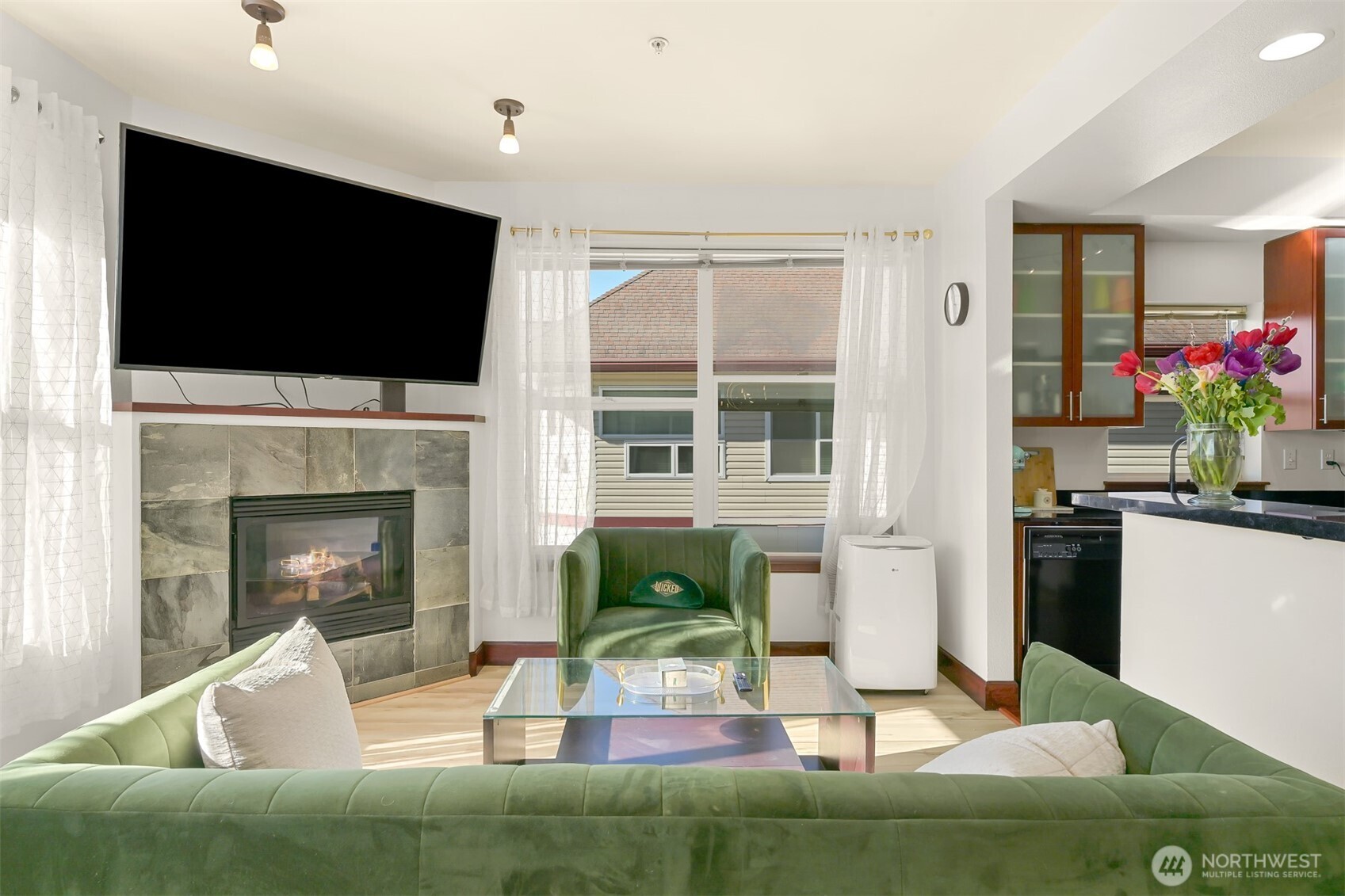 259 West Bakerview Road, Unit 402 Bellingham, WA 98226 - Photo 8 of 37 Gallery Image 8