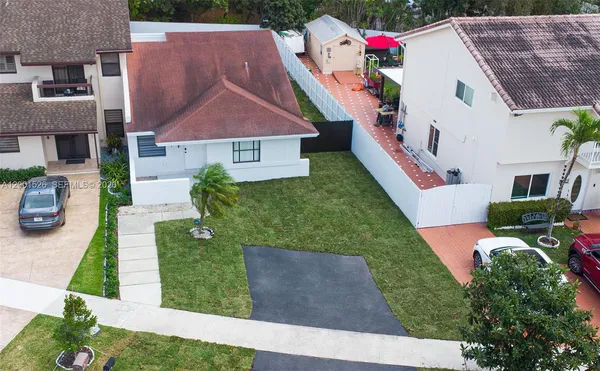 $3,250 | 6427 Southwest 135th Avenue, Miami, FL 33183