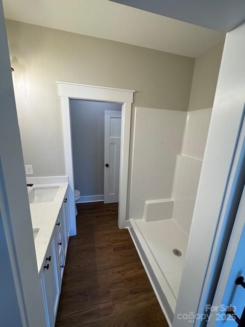 3006 Polkville Road Shelby, NC 28150 - Photo 27 of 29 a bathroom with a sink and a bathtub