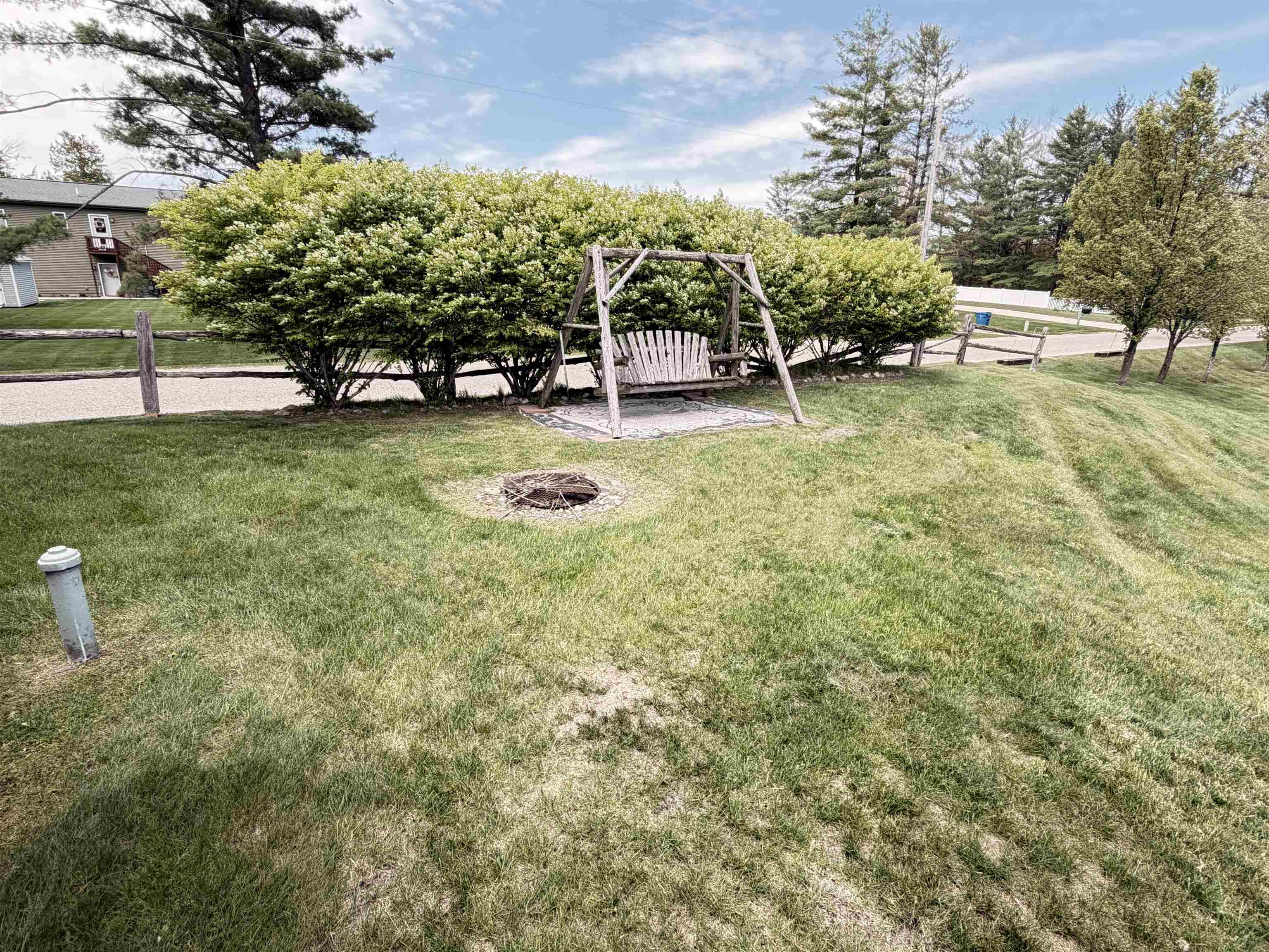 6505 Swallow Drive Harrison, MI 48625 - Photo 5 of 24