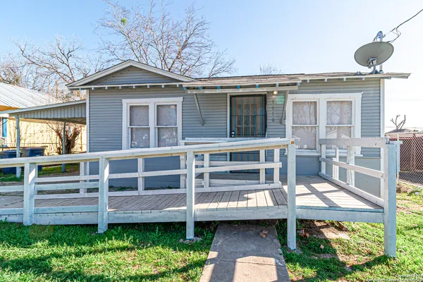 $1,145 | 1610 Lennon Avenue, San Antonio, TX 78223