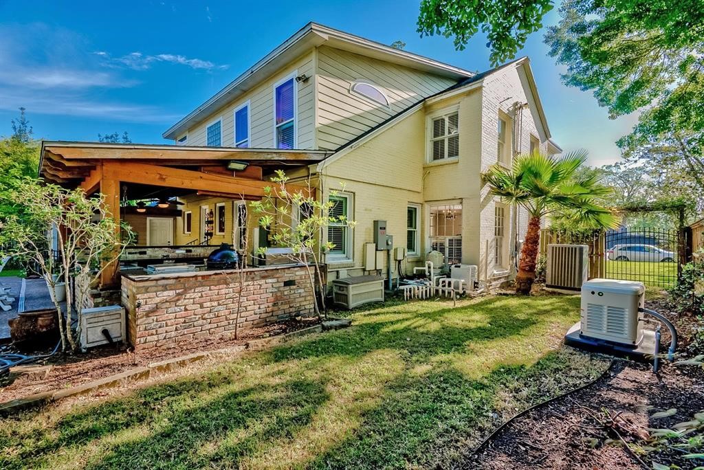 755 19th Street Beaumont, TX 77706 - Photo 40 of 46