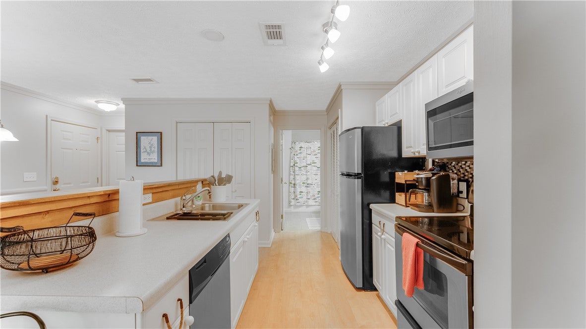 741 Lakeview Ridge Circle, Unit 306 Dadeville, AL 36853 - Photo 7 of 23 Gallery Image 7