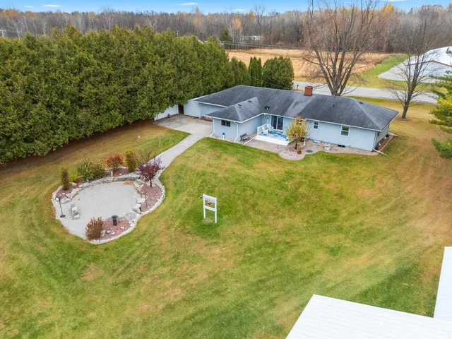 $334,900 | W3834 Highway 64, Marinette, WI 54143