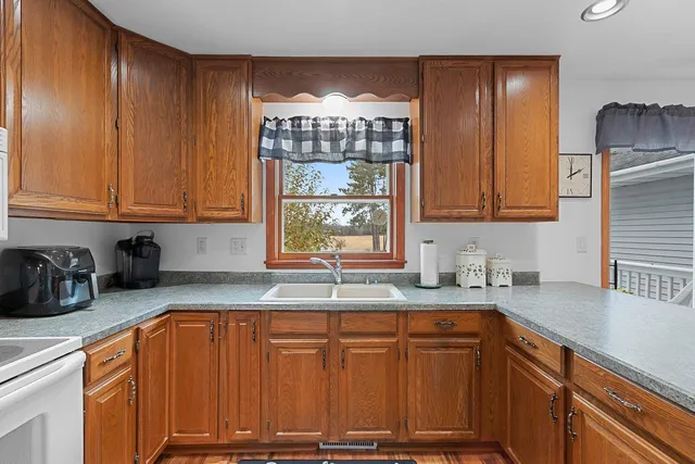 $334,900 | W3834 Highway 64, Marinette, WI 54143