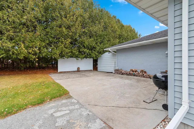 $334,900 | W3834 Highway 64, Marinette, WI 54143