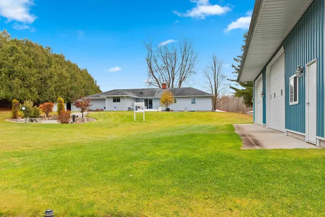 $334,900 | W3834 Highway 64, Marinette, WI 54143