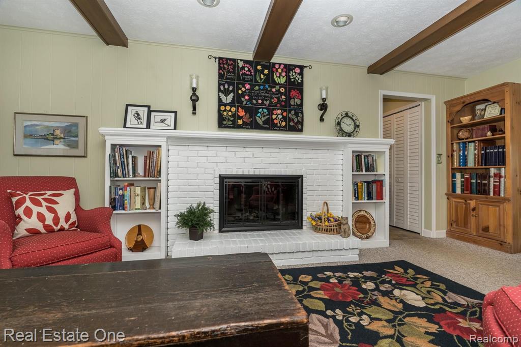 781 Dutton Road Rochester Hills, MI 48306 - Photo 16 of 33