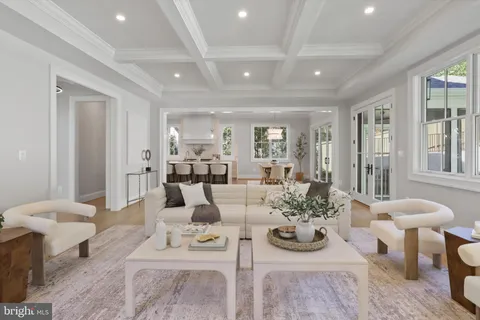 $2,950,000 | 2541 23rd Road North, Arlington, VA 22207