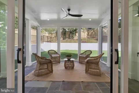 $2,950,000 | 2541 23rd Road North, Arlington, VA 22207